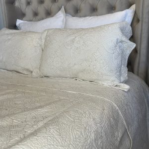 Jasmine Cream Bedspread