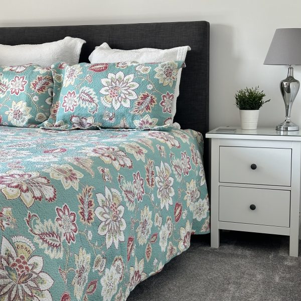 Gabrielle Turquoise Floral Bedspread
