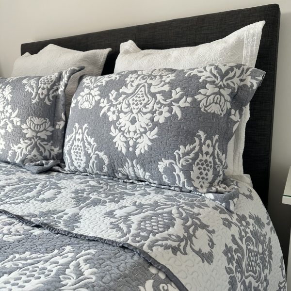 Clara Blue Damask Bedspread - Image 3