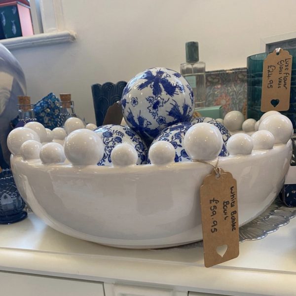 Fowey White Ceramic Bobbled Bowl - Image 4
